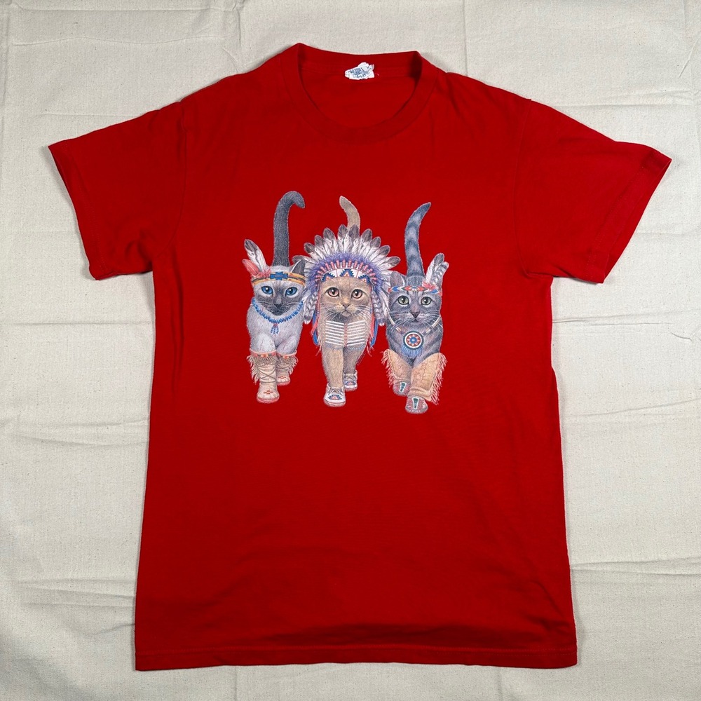 Delta Pro Weight Cat Graphic T-Shirt Red Small Native American Inspired Kittens